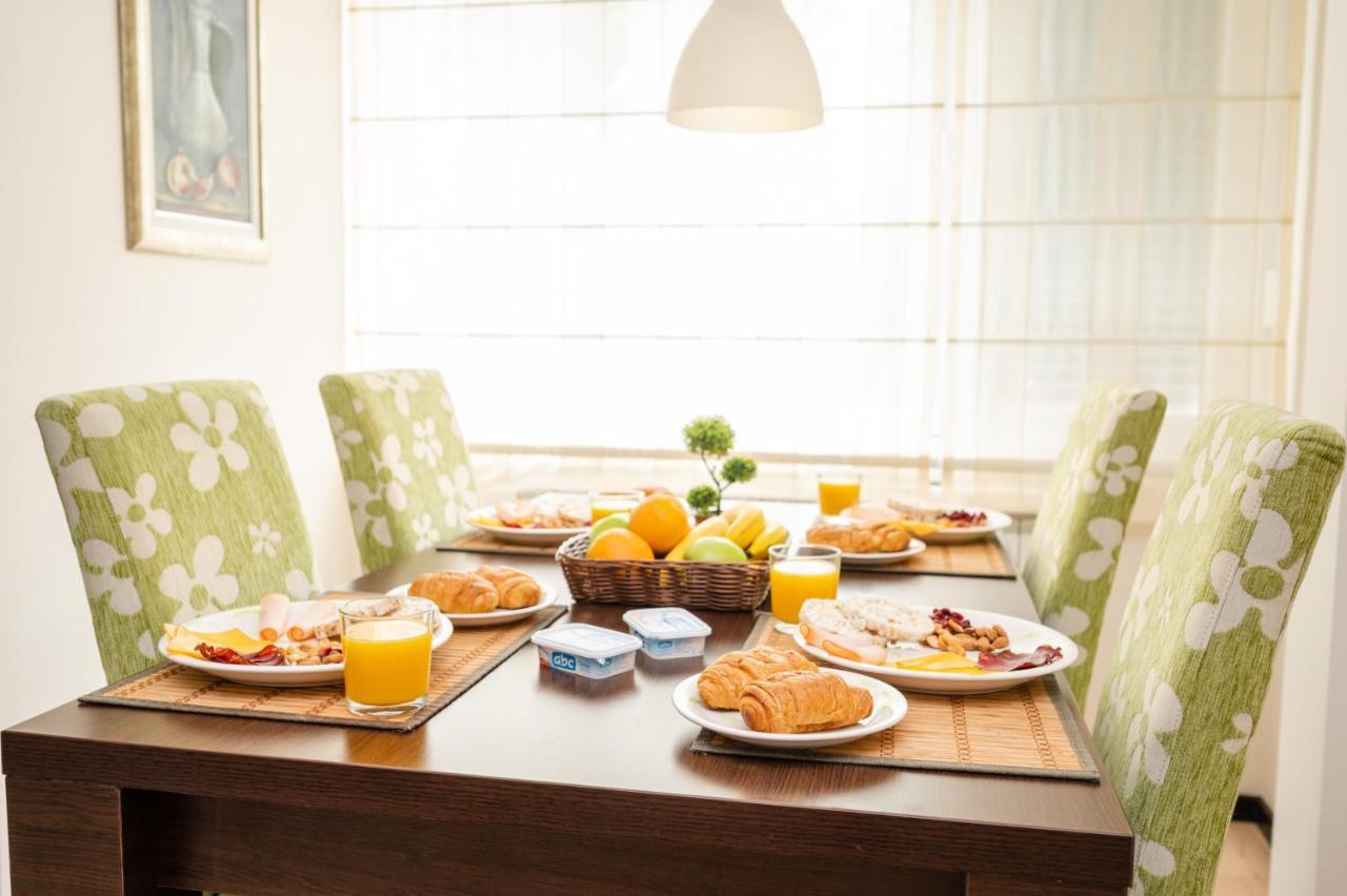 Bright 1Bdr Apartment In The City Center Сараево Екстериор снимка