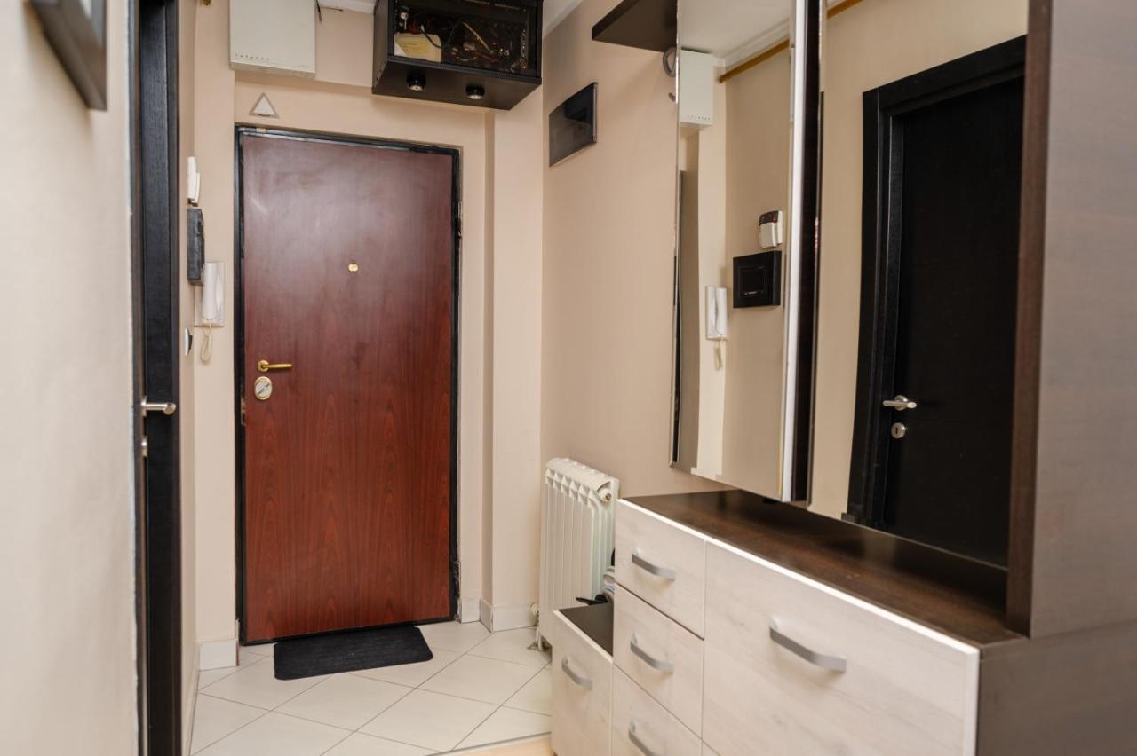 Bright 1Bdr Apartment In The City Center Сараево Екстериор снимка