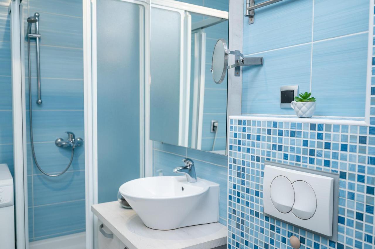 Bright 1Bdr Apartment In The City Center Сараево Екстериор снимка